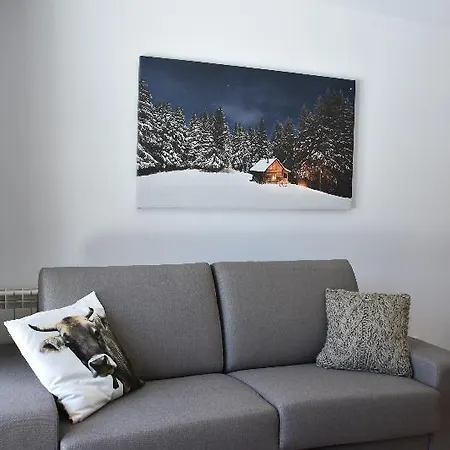 Apartment Solana De